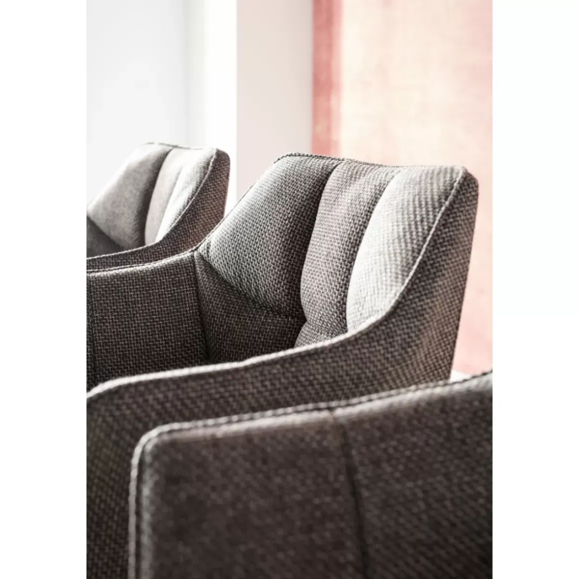 Online Armlehnstuhl Thinktank Stühle