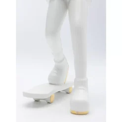 Outlet Deko Figur Skating Astronaut Weis 33Cm Deko & Geschenkartikel