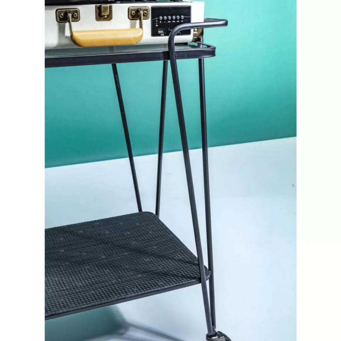 New Servierwagen Mesh Tische